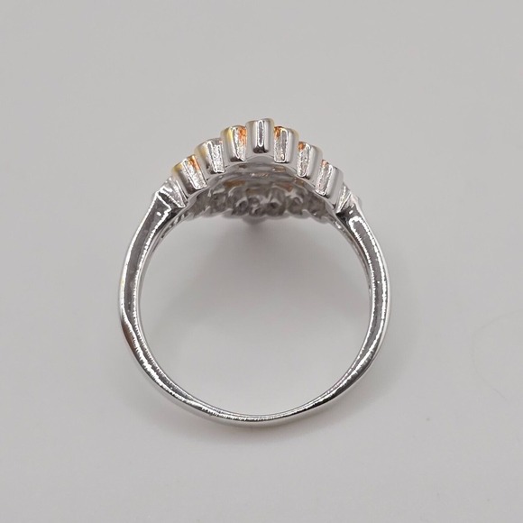 Diamond Shaped Gold and Silver Tone Ring Size 8 Jewelry - Picture 3 of 7